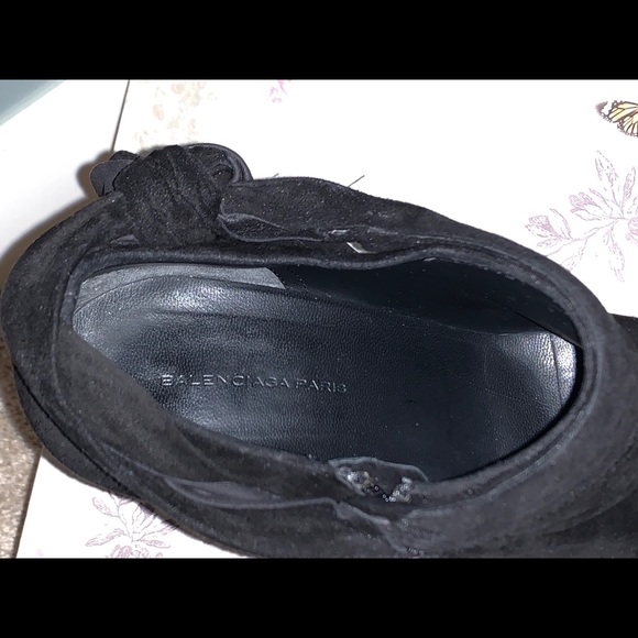 Balenciaga Runway Bow Black Suede Booties Boots Stiletto 38.5 - Picture 8 of 9